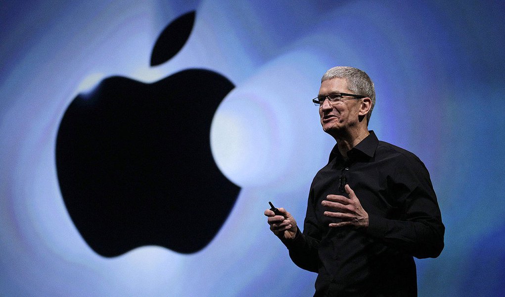 Apple (AAPL34) tem trimestre histórico e bate recorde em faturamento