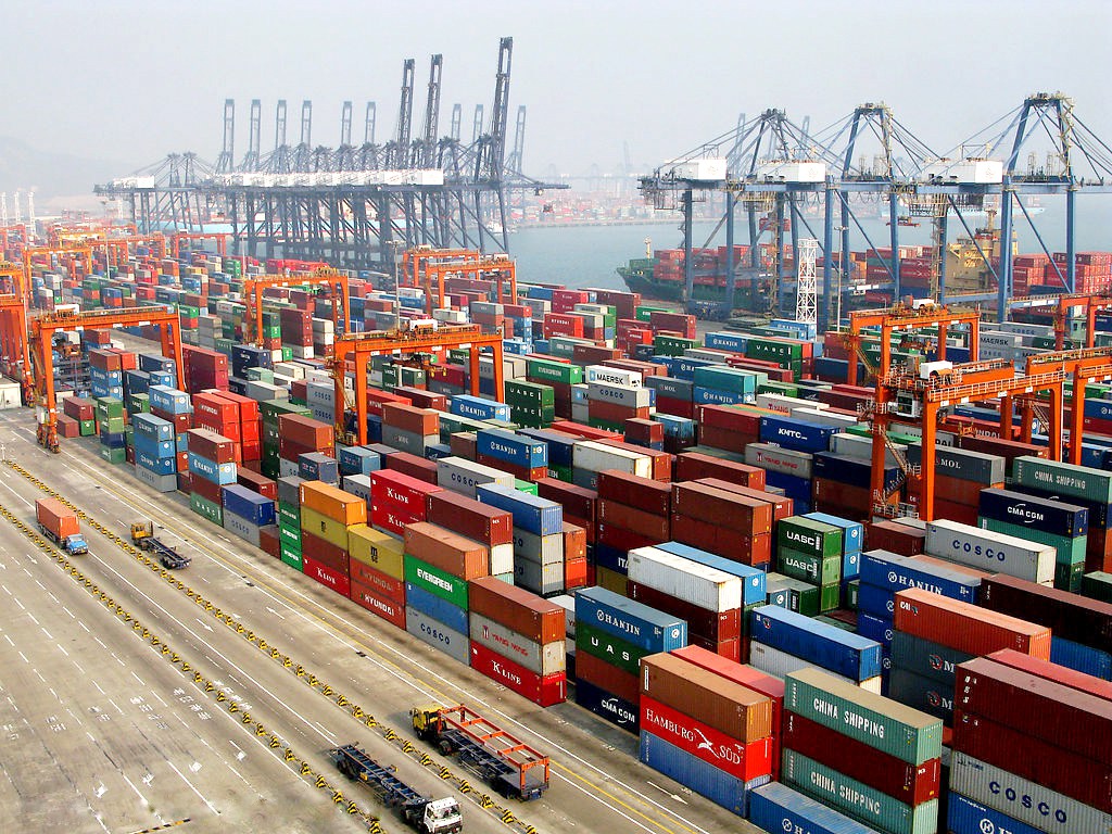 Barreiras comerciais barram a economia brasileira