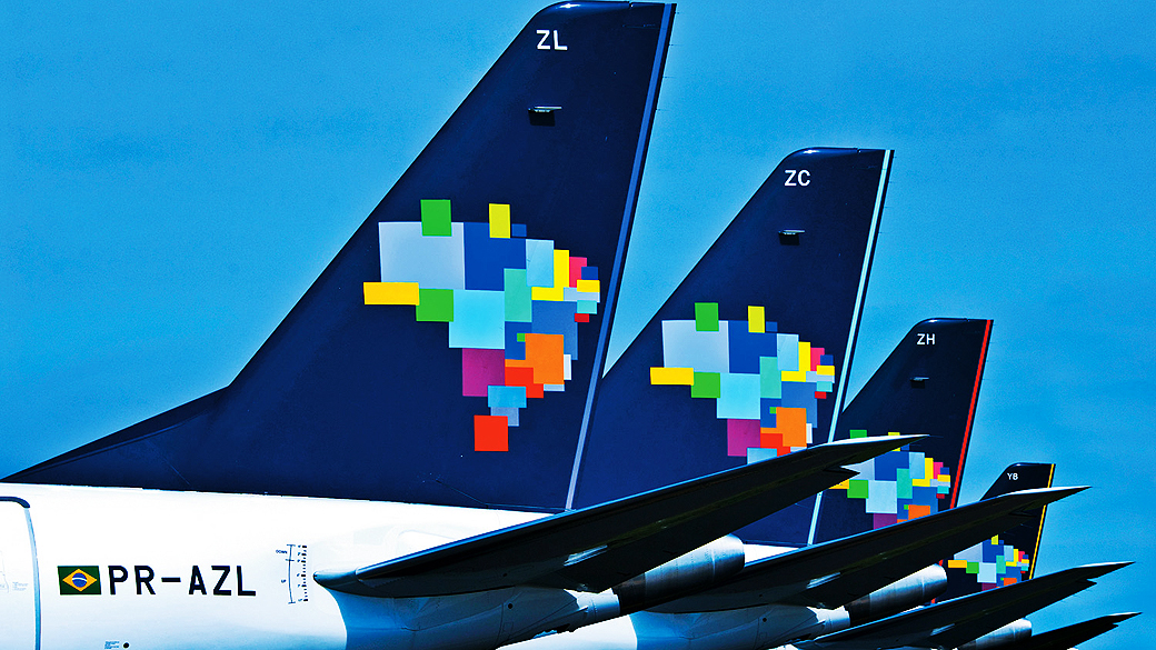Azul (AZUL4) terá economia bilionária com ajuste dos aluguéis de aeronaves
