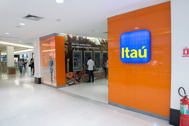 Itaú (ITUB4) acelera lançamento de opções de investimentos no exterior