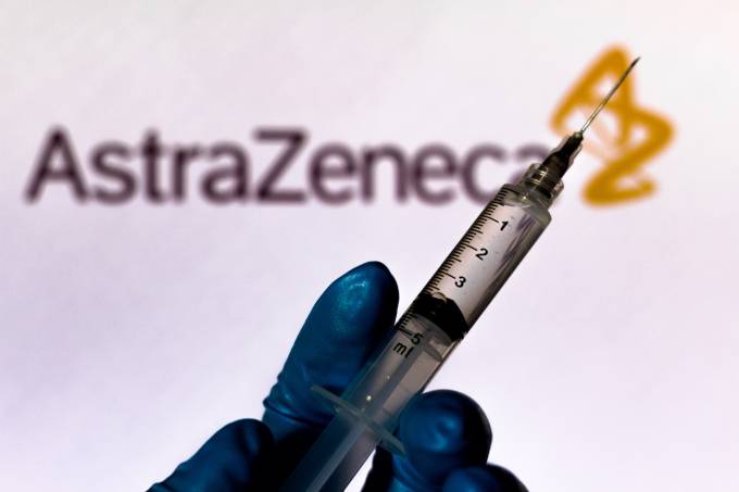 Ações da AstraZeneca (AZN) caem após morte de voluntário da vacina contra coronavírus no Brasil