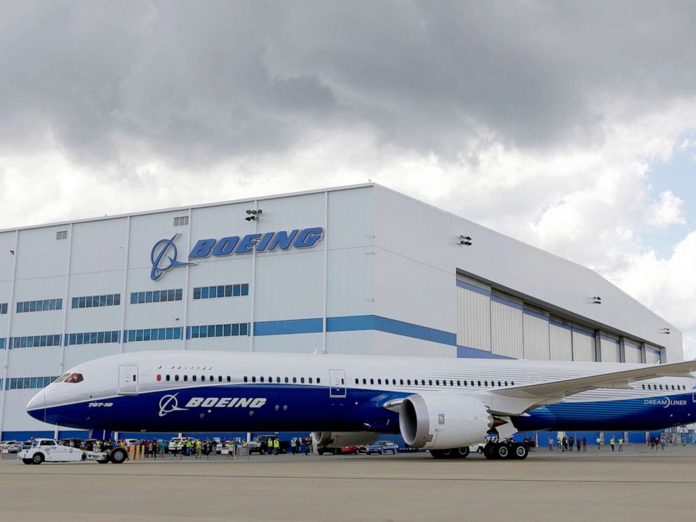 Boeing (BOEI34) corta previsão de demanda para indústria aérea