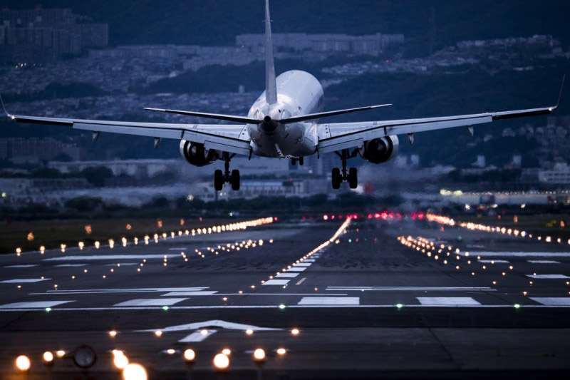 Pandemia leva mais de 40 companhias aéreas à falência, segundo especialistas