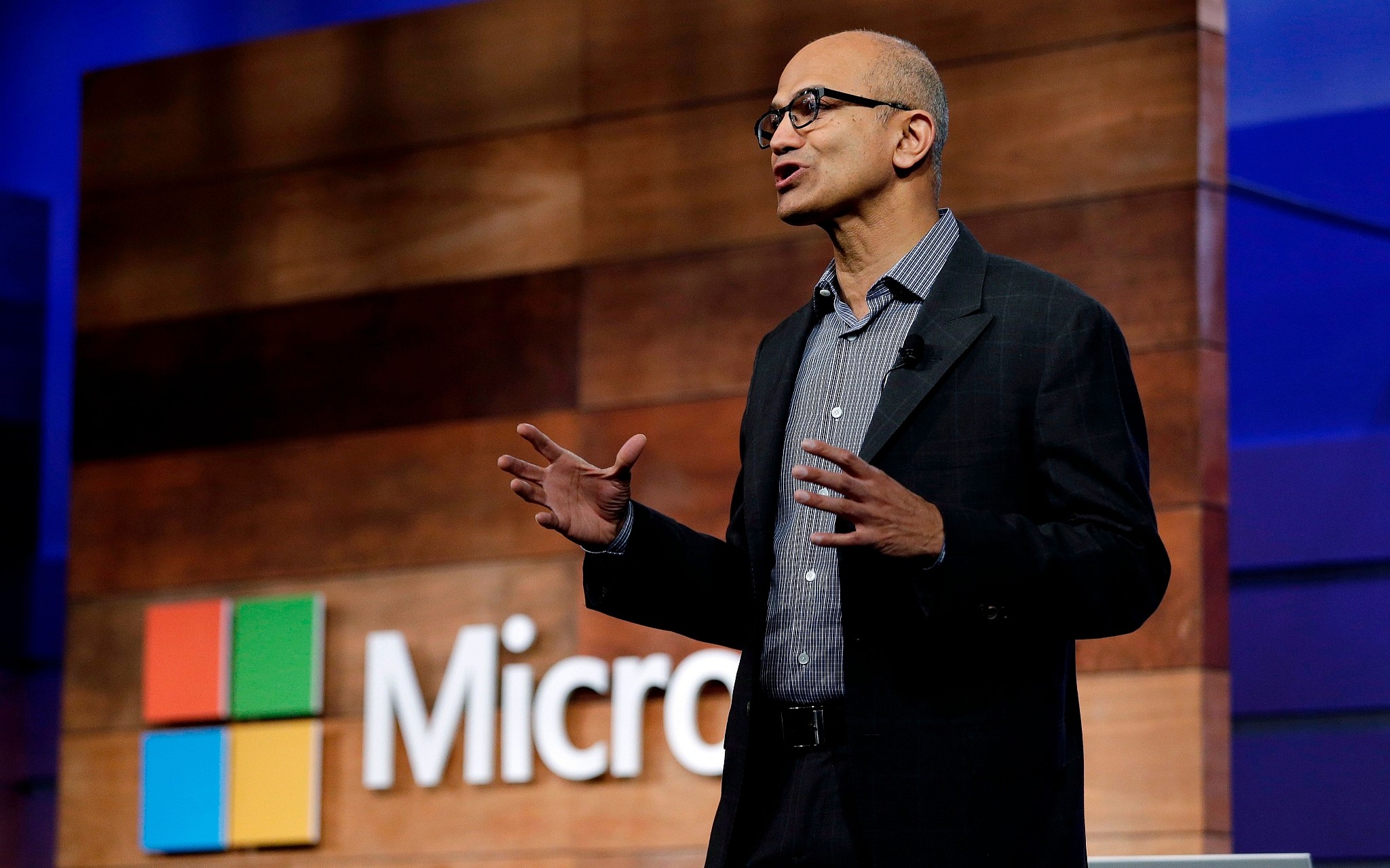CEO da Microsoft (MSFT34) fala sobre desvantagens do home office