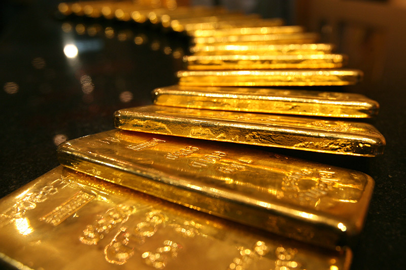 Preço do ouro acumula queda na semana