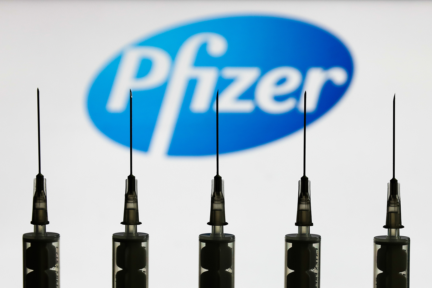 CEO da Pfizer (PFIZ34) vende US$ 5,6 milhões em ações