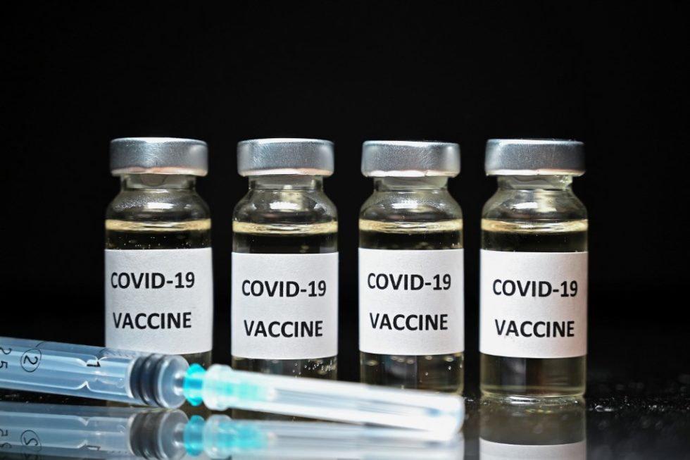 Moderna (M1RN34) e Pfizer (PFIZ34) requerem aprovação emergencial do uso de vacinas