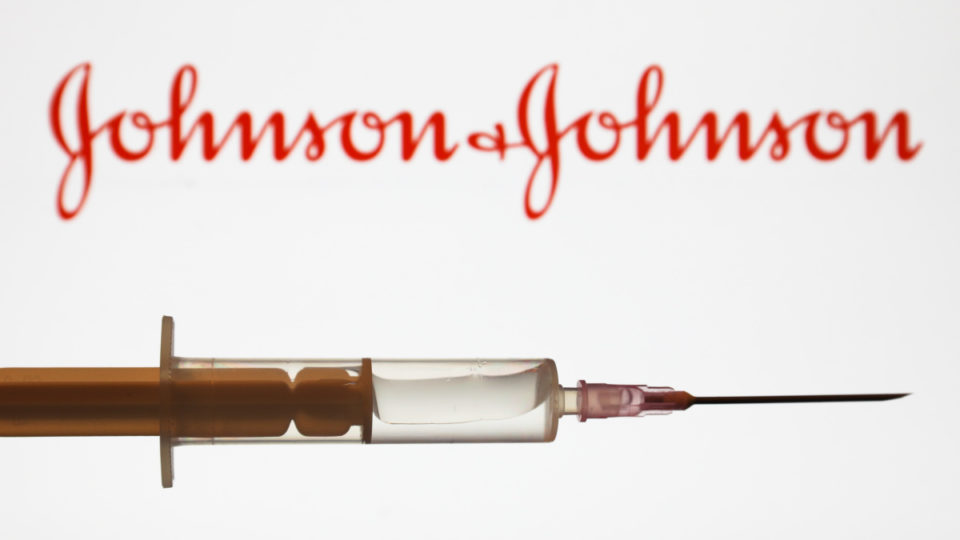 Covid-19: Vacina Johnson & Johnson (JNJ) em fase final de testes